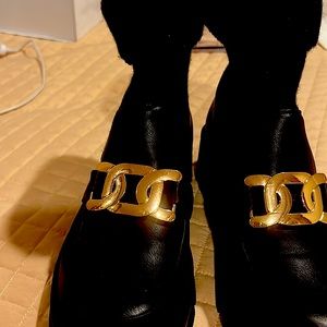 Brand new short boots brand name of exe size 38